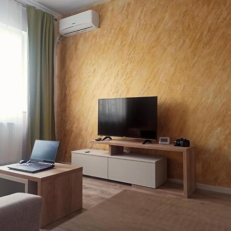 Stylish, Modern 2 Rooms Flat With City View, Near Presidential Palace Bucharest Luaran gambar